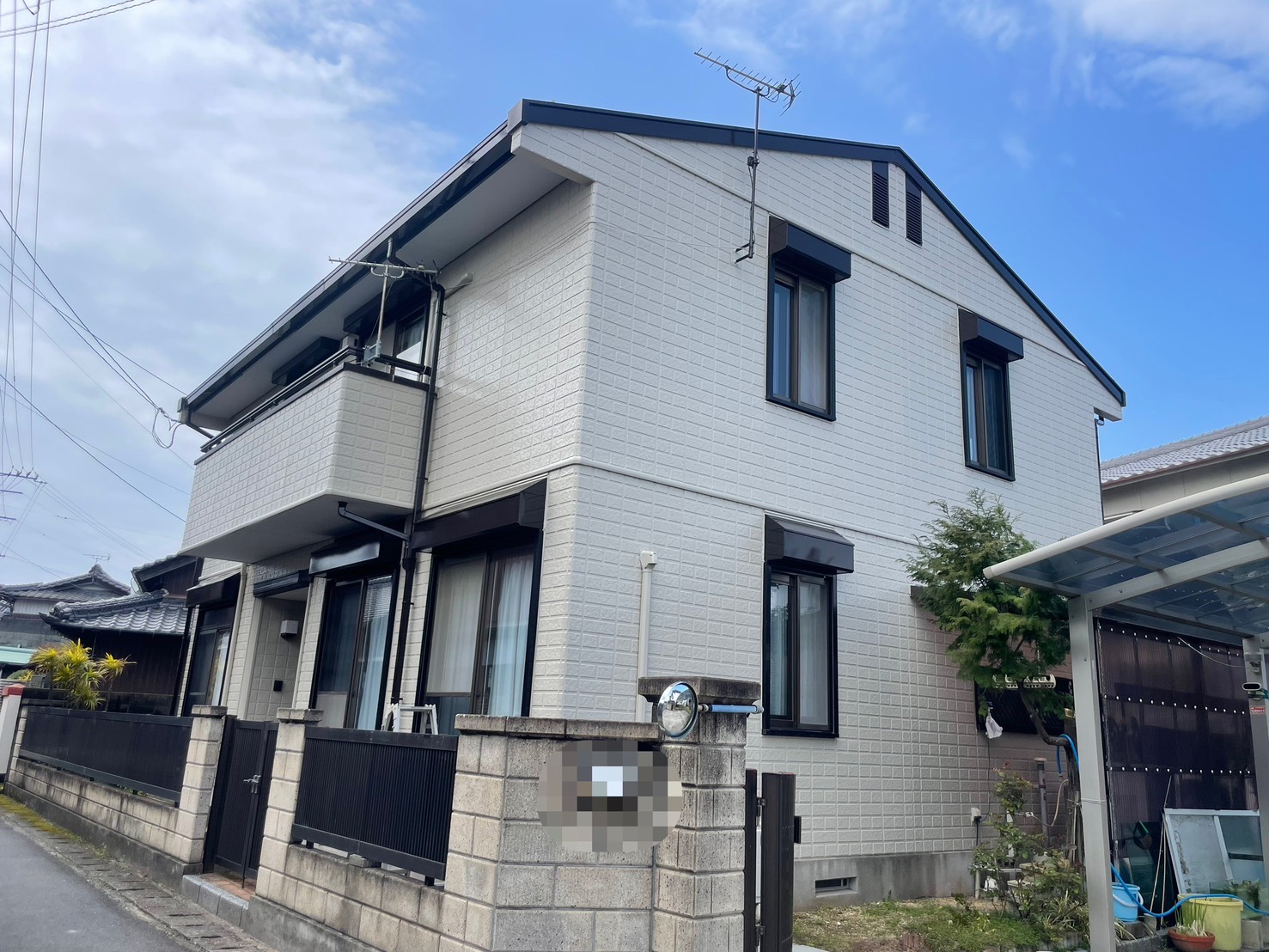 丸亀市中津町　外壁塗装　ポリカ張り替え